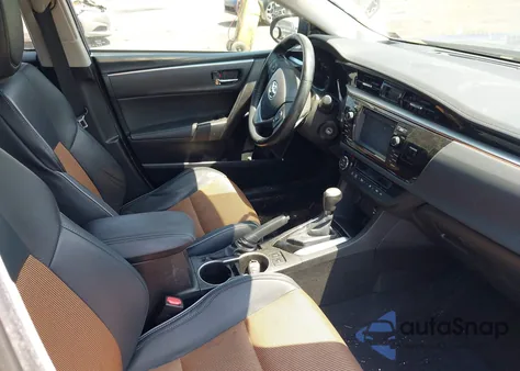 2015 Toyota Corolla S Plus из США, поврежденный, VIN 5YFBURHE6FP218542